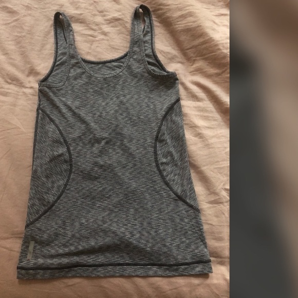 ZELLA | striped workout tank - Picture 2 of 2